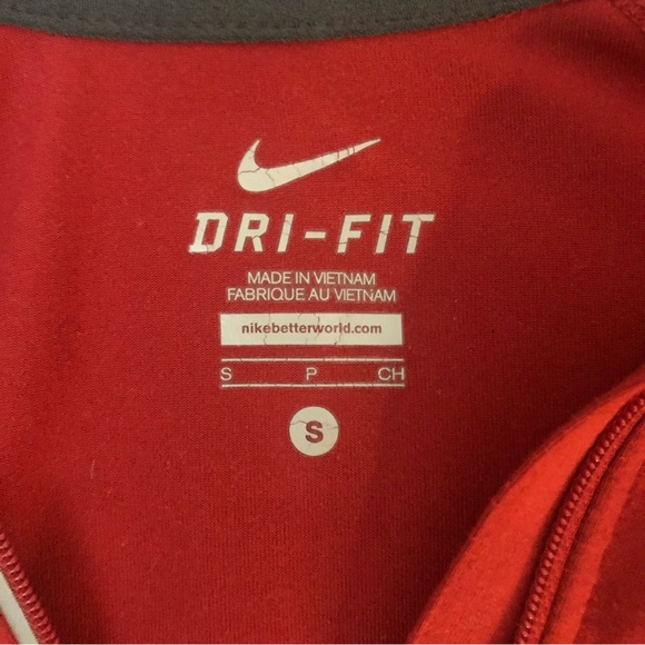 WSU Nike Dri-Fit Quarter Zip - Picture 3 of 3
